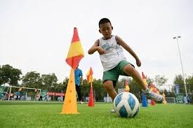 洛杉矶天使大爹特劳特在 2023 年因背伤困扰，无奈缩减赛季表现